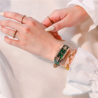 Set Fashion Women Leather Quartz Watch Necklace Earrings Bracelet