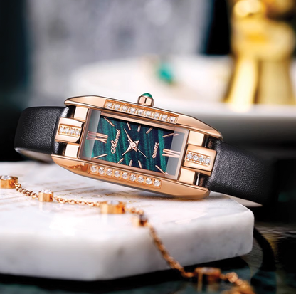 Luxury Fashion Women Leather Quartz Watch & Jewelry Set