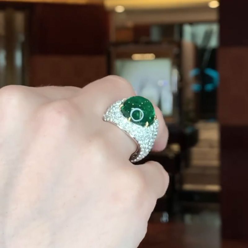 Ria 13.5ct Cabochon Emerald With Round White Sapphires Setting Engagement Ring